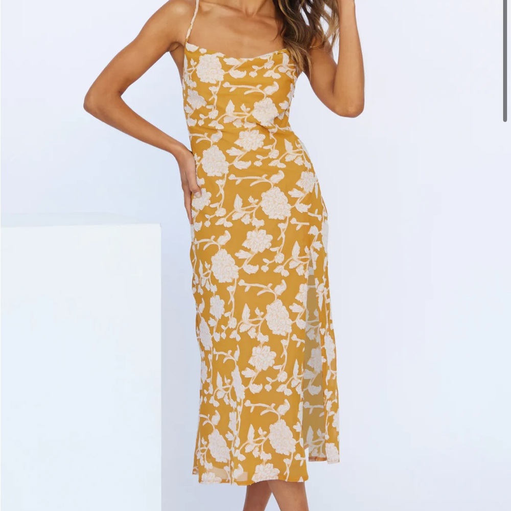Drinks on me midi dress mustard